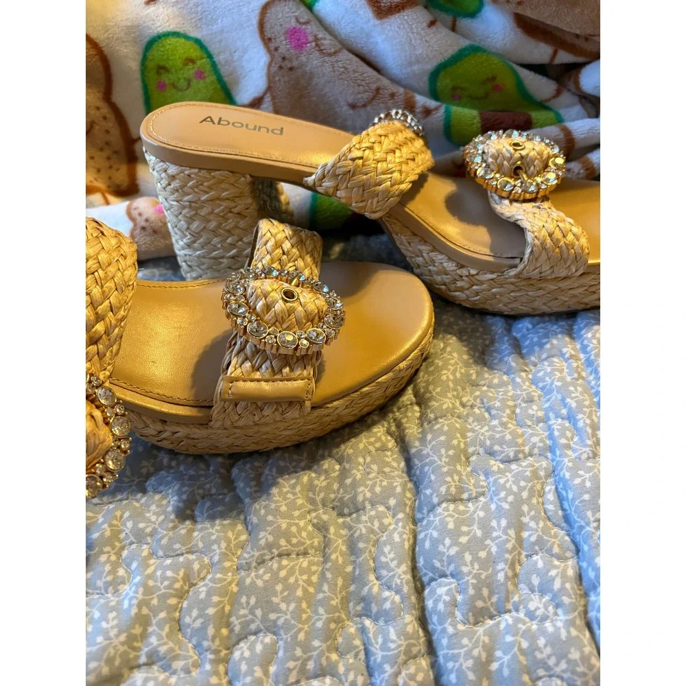 Abound Ronda Natural Raffia Crystal Buckle Platform Block Heel Sandals Womens 10